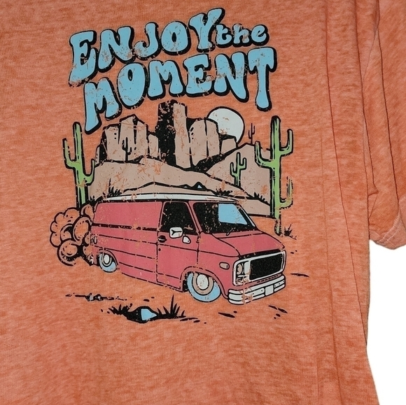 Pretty Rebel size large short sleeve tee shirt "Live in the moment" graphic tee - Picture 6 of 7